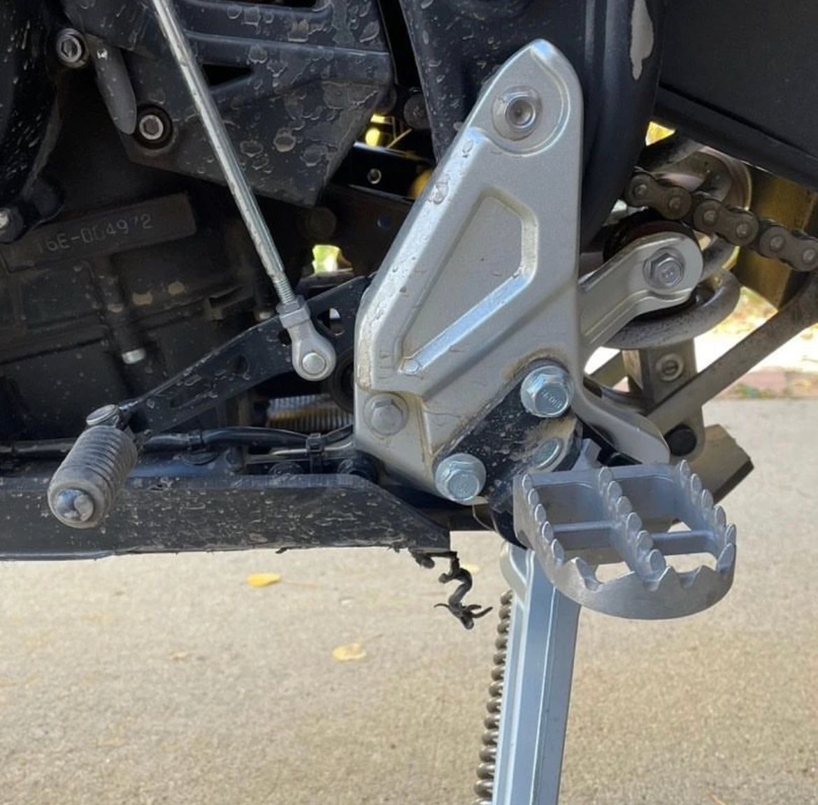 thumbnail image 2 of Passenger Footpeg Lower Brackets Fit For Kawasaki Concours 14/1400GTR 2008-2022 2 of 10